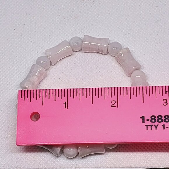 Natural Jade Bamboo styled stretch bracelet 150 tcw - Picture 2 of 4